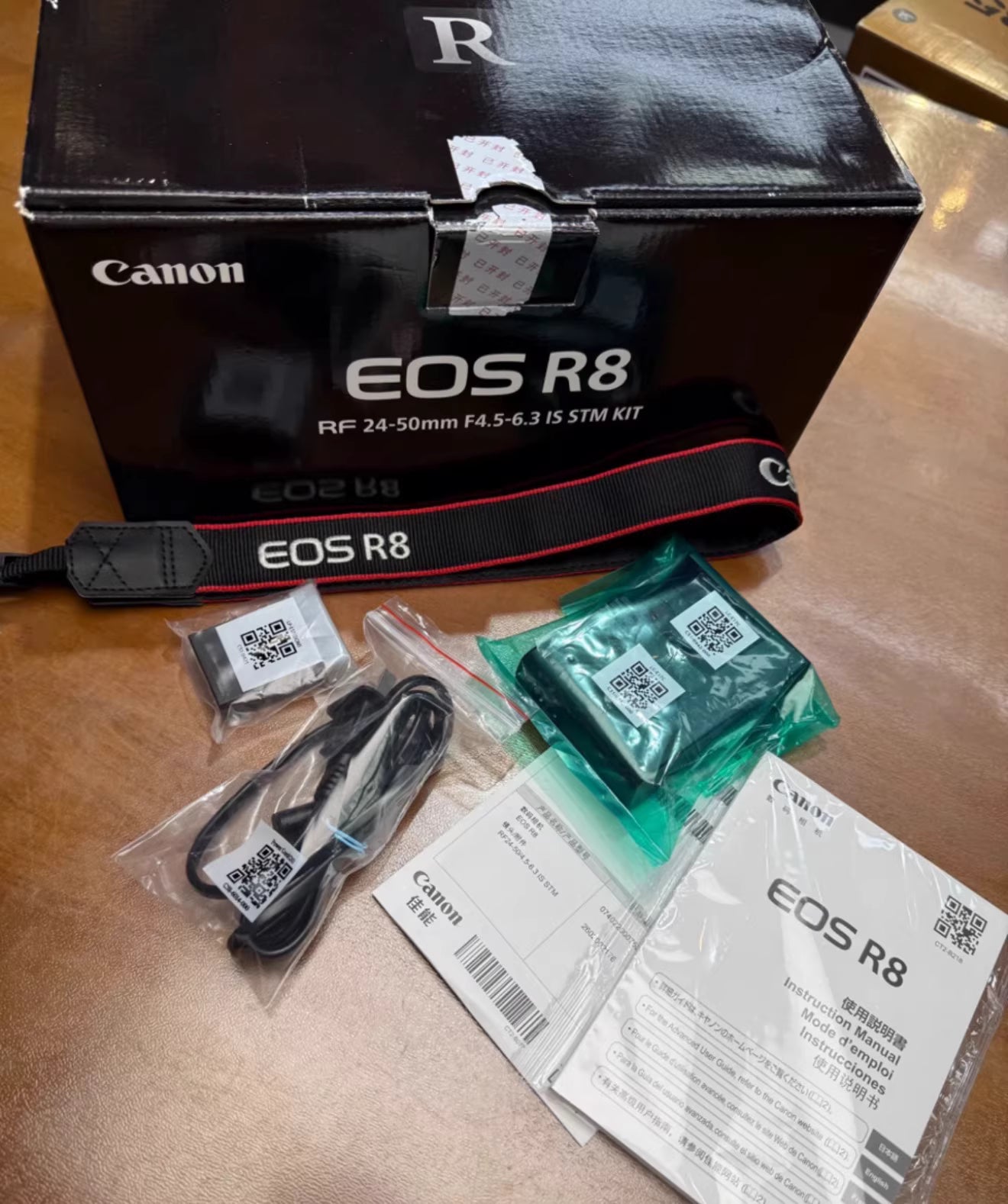 Canon EOS R8 Mirrorless Camera
