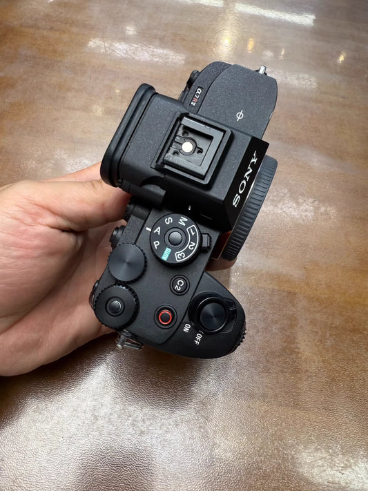 Sony a7R V Mirrorless Camera