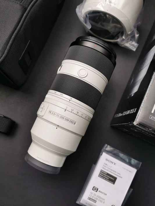 Sony FE 70-200mm f/2.8 GM OSS II Lens