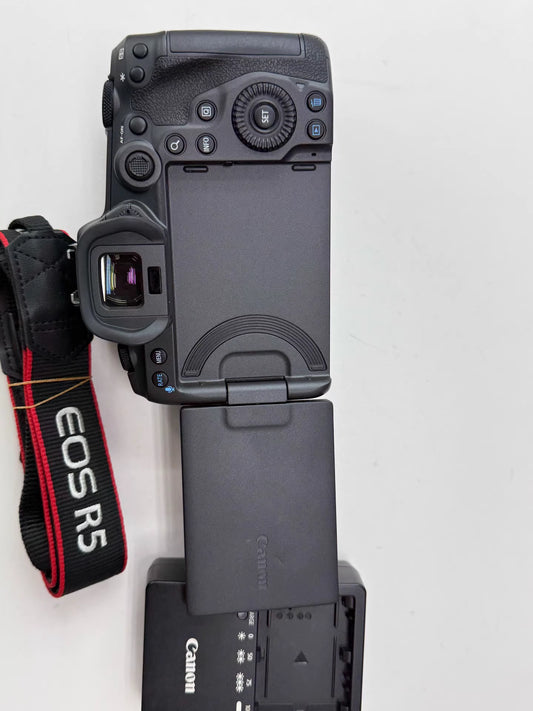 Canon EOS R5 Mirrorless Camera