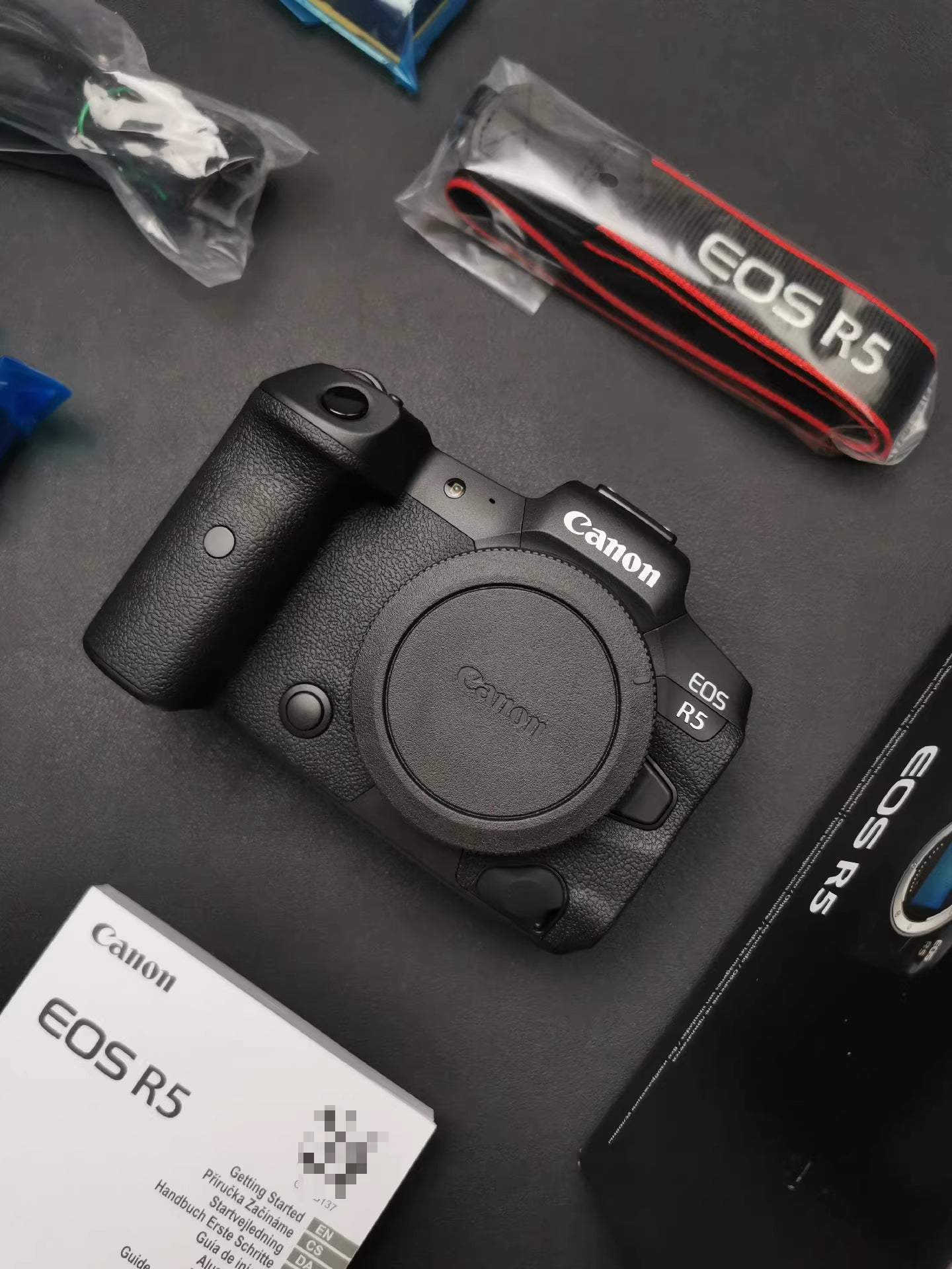 Canon EOS R5 Mirrorless Camera