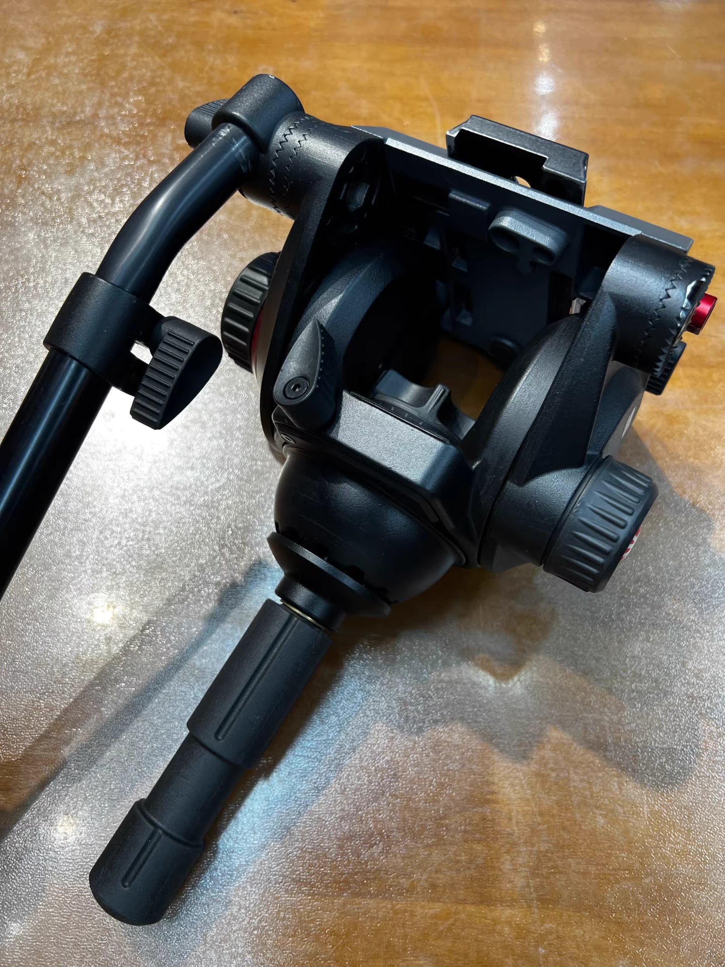 Manfrotto 504HD Fluid Video Head with Flat Base