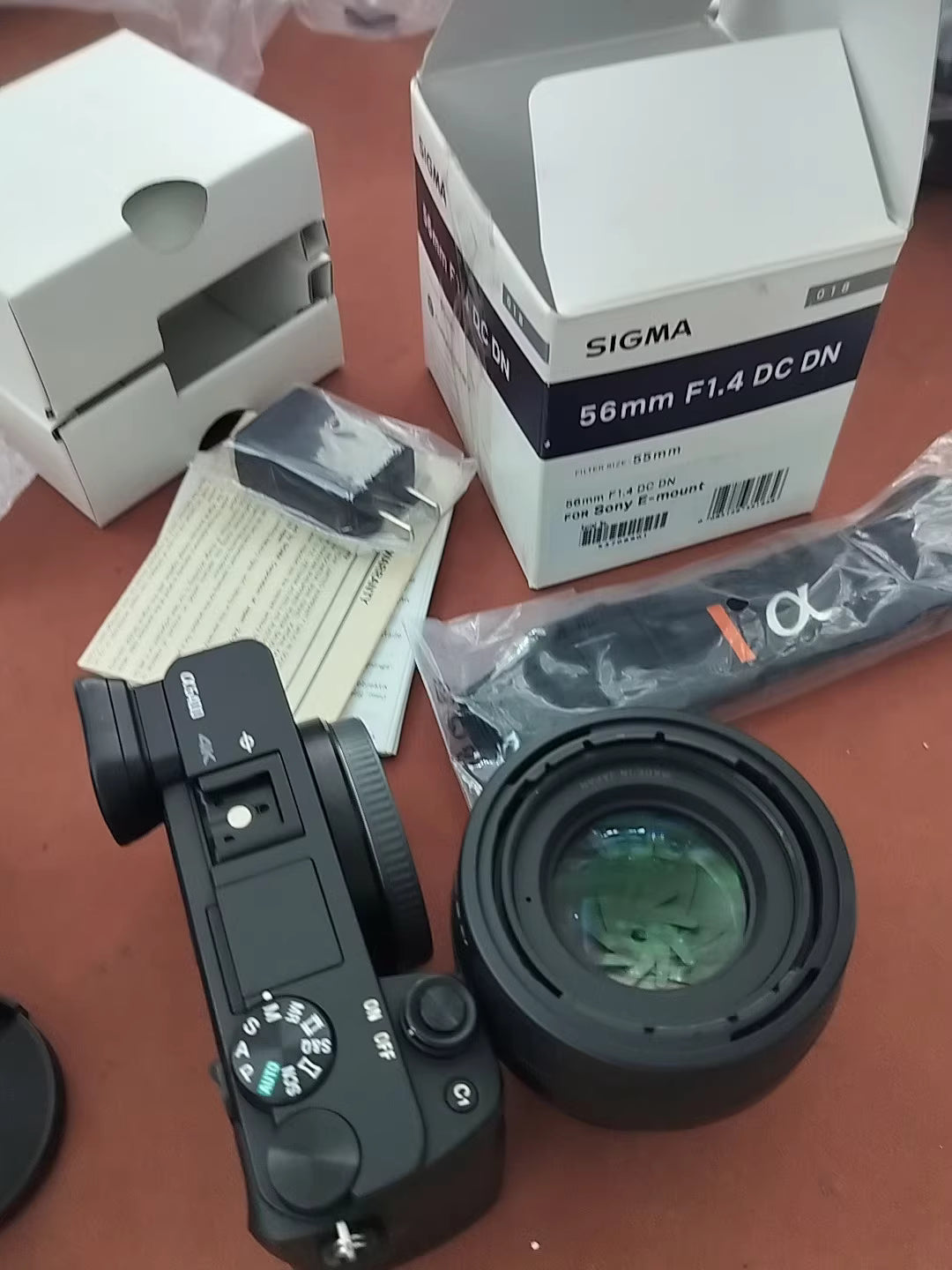 Sony a6400 Mirrorless Camera + Sigma 56mm f/1.4 DC DN Contemporary Lens (Sony E)